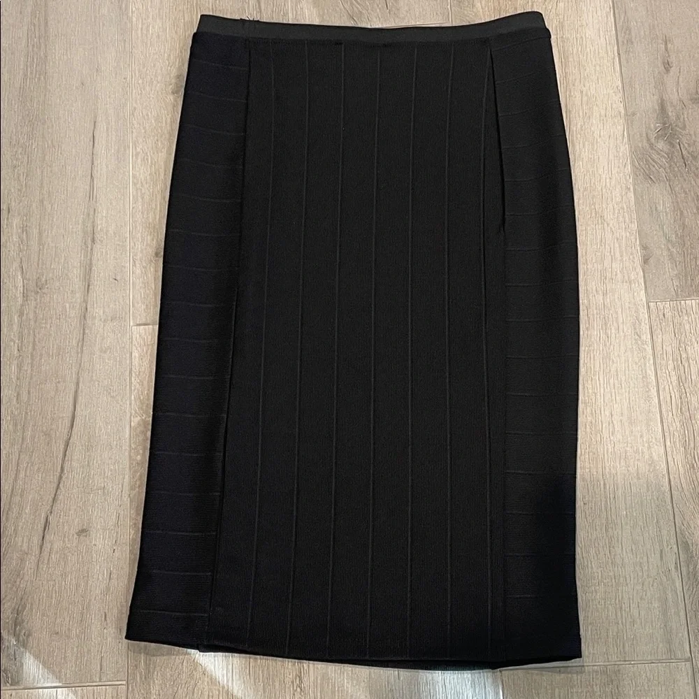 Zara B&W Black Pinstripe Stretch Pencil Skirt Career Office Size M